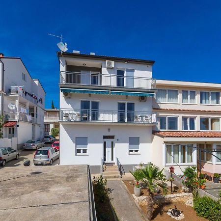 Apartment Mladen Crikvenica Exterior foto